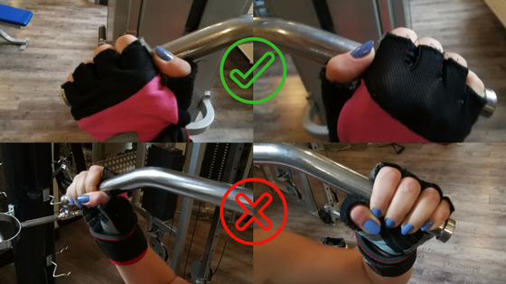 Chwyt w treningu siłowym - błąd nr 1: zamknięty kciuk podczas podciągania oraz ściągania linki wyciągu